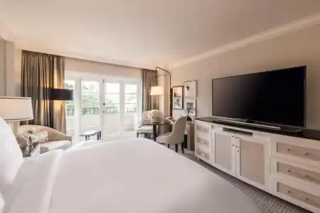 Four Seasons Los Angeles at Beverly Hills - 36