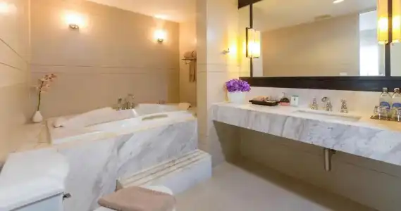Sawaddi Patong Resort & Spa by Tolani - 79