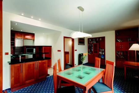Ramada by Wyndham Prague City Centre - 49