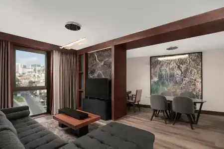 Sheraton Istanbul City Center - 11