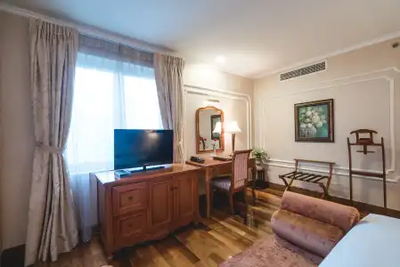 Grand Saigon - 120