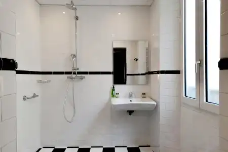 Hôtel de France, un hôtel AMMI - 69