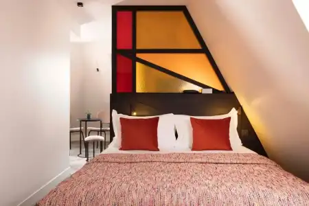 Le 12 - 66