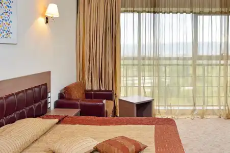 Sol Nessebar Palace Resort & Aquapark - All Inclusive - 61