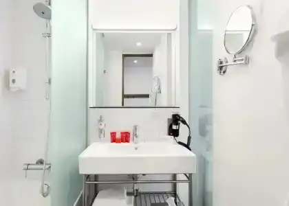 AZIMUT Tulskaya Moscow - 110