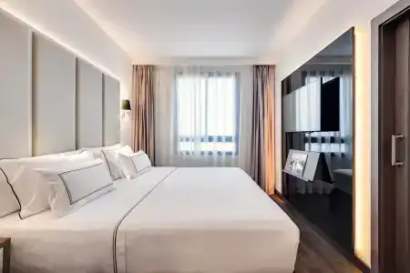 Melia Madrid Serrano - 63