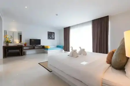 Peace Laguna Resort & Spa - 2