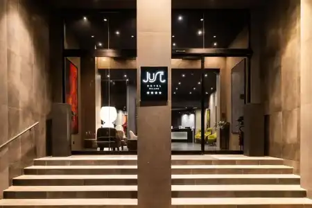 Just Milano - 0