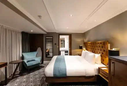 100 Queen's Gate London Kensington, Curio Collection by Hilton - 49
