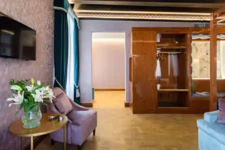 Dona Palace - 140