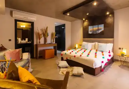 Dellarosa Boutique and Spa - 28