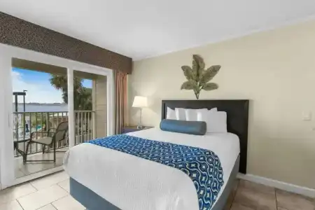 Sailport Waterfront Suites - 70