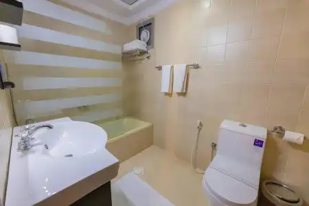 Ewan Ajman Suites - 41