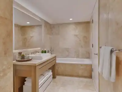 Ocean View Apartment On South Beach - 128