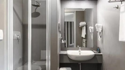 TH Roma - Carpegna Palace - 76
