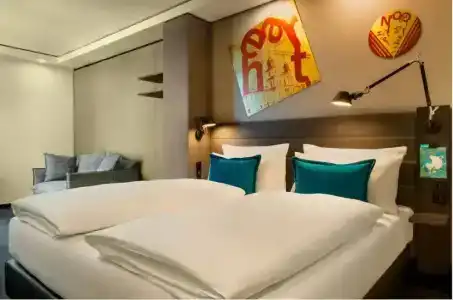Motel One Warsaw - 54