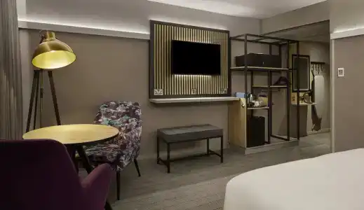 Premier Inn London Wimbledon South - 35