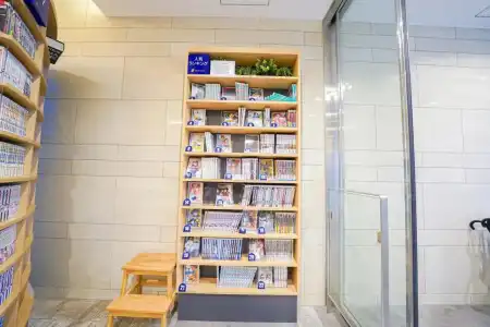 Quintessa Tokyo Haneda Comic & Books - 25