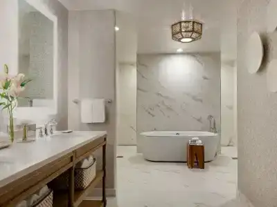 Hyatt Regency - 85