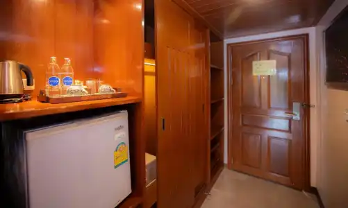 Baumanburi Patong - 79
