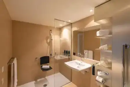 DoubleTree by Hilton Vienna Schonbrunn - 72