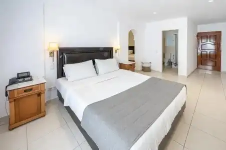 Smy Mediterranean White Santorini Adults Only - 26