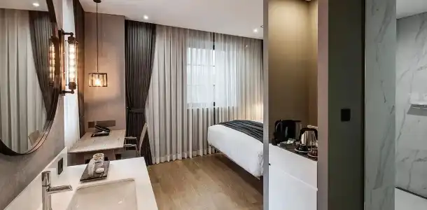 Hotel28 Myeongdong - 63