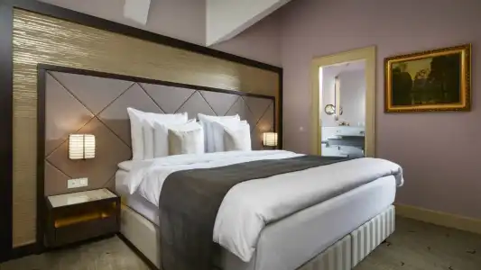 Aria Prague - 1