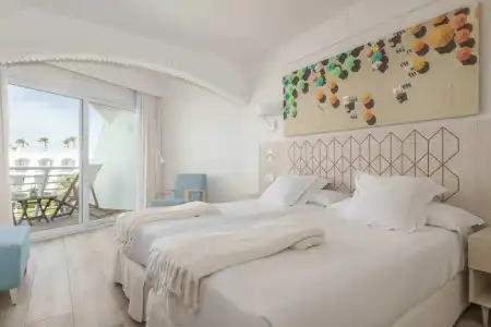Iberostar Waves Royal Andalus - 76