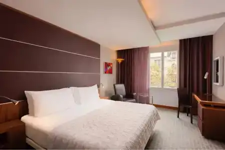 Le Méridien Barcelona - 10