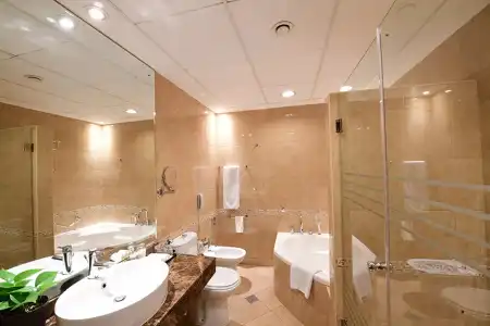 Majestic City Retreat - 35