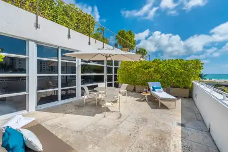 Bentley South Beach - 80
