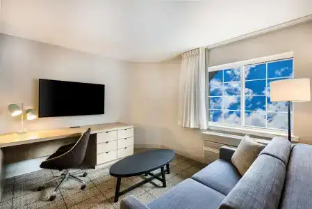 Sonesta Simply Suites Jersey City - 53