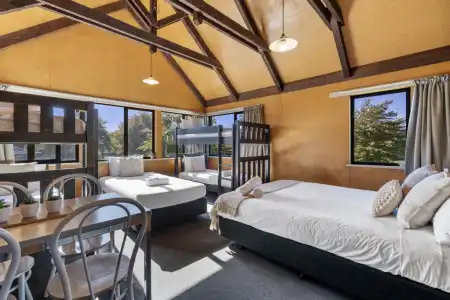 Christchurch Top 10 Holiday Park - 150