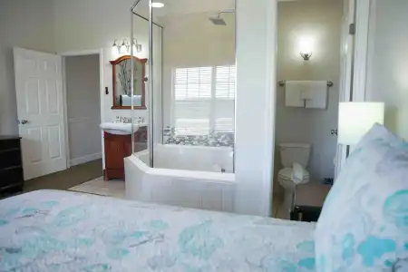 Parc Corniche Condominium Suites - 75