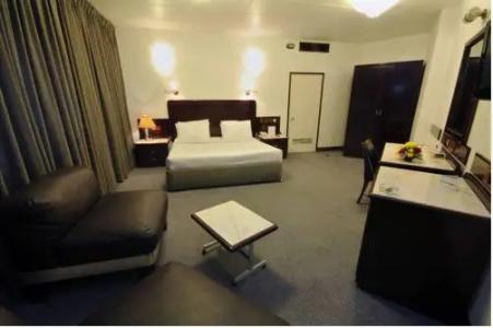 Grand Astoria - 19
