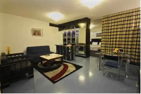Grand Astoria - 16
