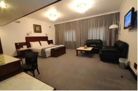 Grand Astoria - 22