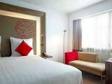 Premier room
