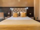 Standard Quadruple room with city view