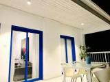 2 Bedrooms Apartment with sea view