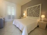 Comfort Triple room with partial sea view