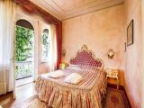 Standard room with balcony