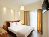 Double room with partial sea view