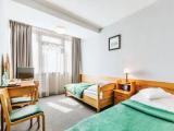 Standard Twin room with mountain view