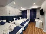 Standard Triple room with city view