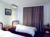 Standard room with street view