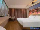 Executive Family room with view