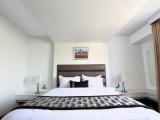 Deluxe Double Suite with city view