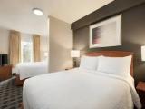 2 Bedrooms Single Suite